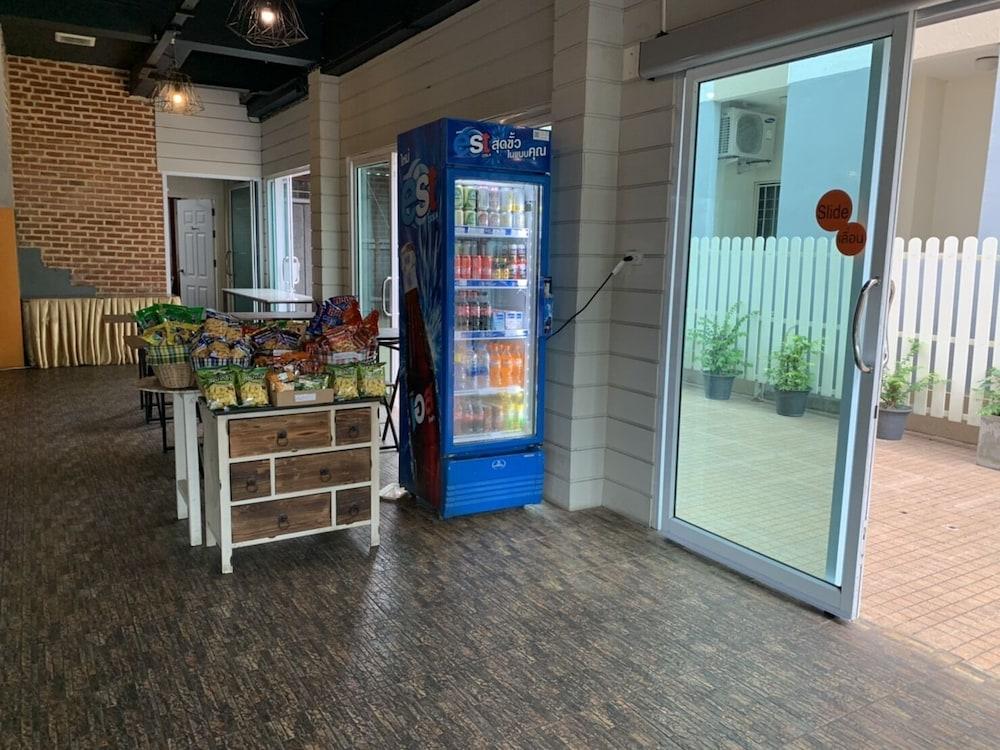 Prajaktra City Hostel Udonthani Kültér fotó