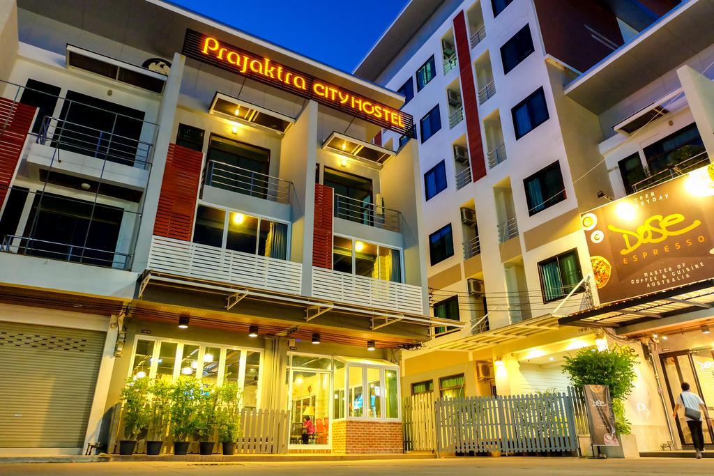 Prajaktra City Hostel Udonthani Kültér fotó