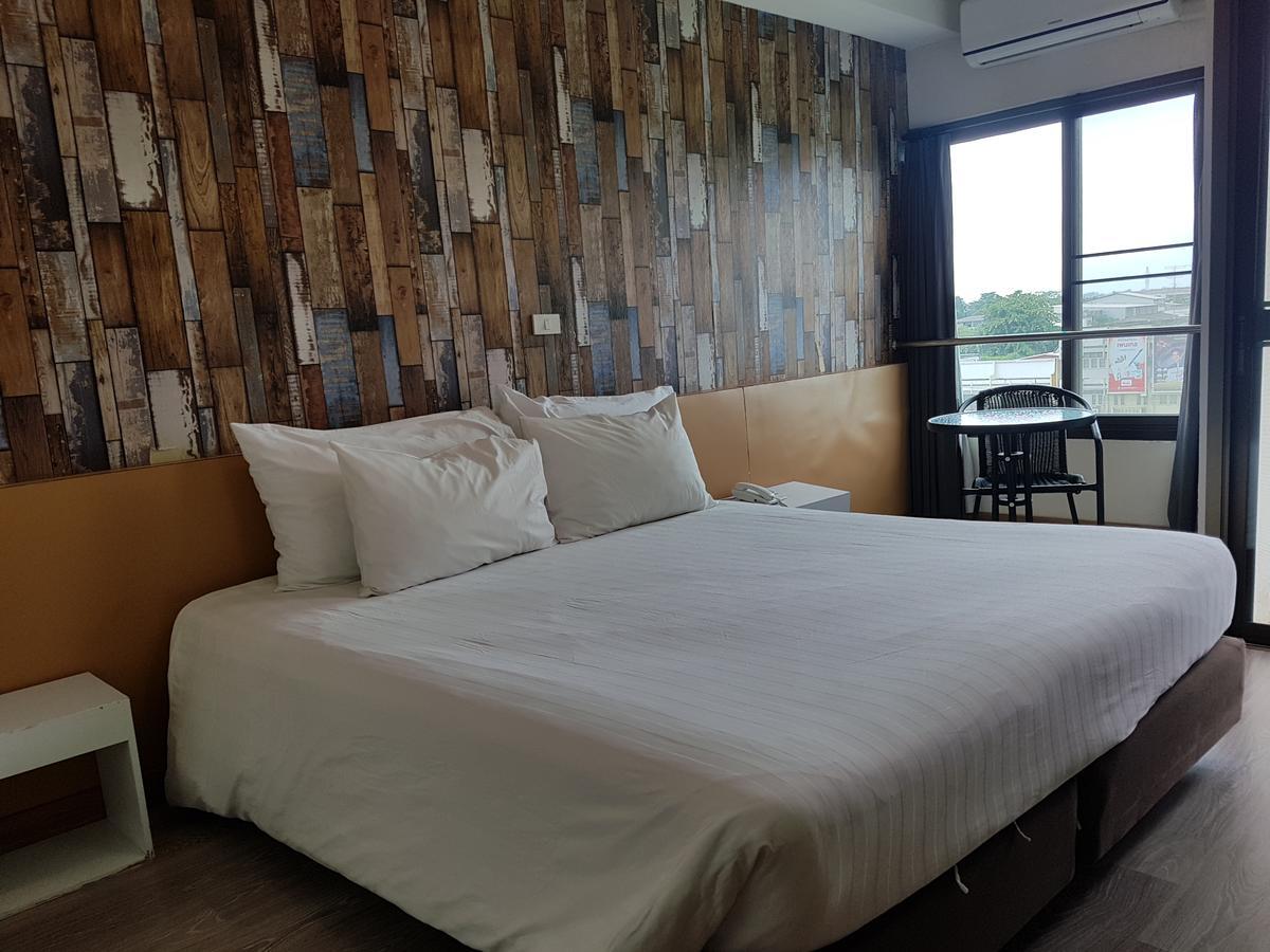 Prajaktra City Hostel Udonthani Kültér fotó