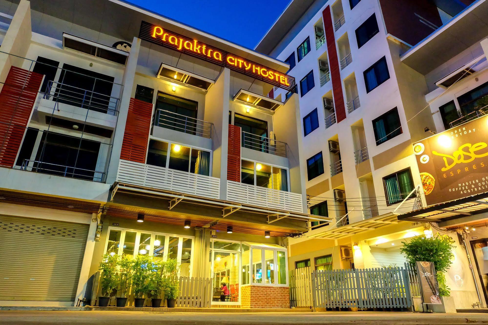 Prajaktra City Hostel Udonthani Kültér fotó